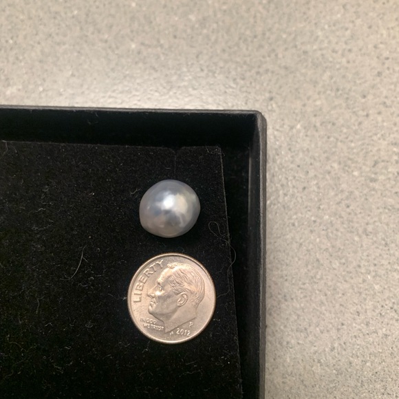 Ladies pearl earrings - Picture 4 of 8